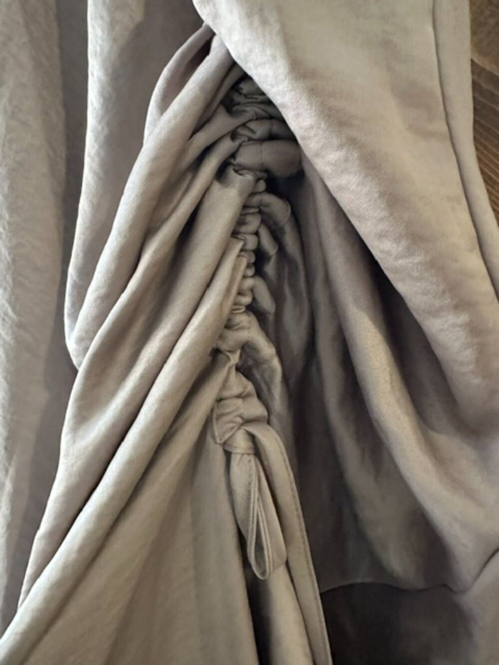 House of Harlow 1960 | Satin Side Ruched Midi Dress Sleeveless Taupe Sz M - Picture 8 of 9
